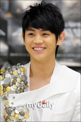 แฟนๆ ของยางโยซบ (Yang Yoseob) บริจาคเงินช่วยเด็ก!