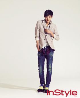 ลีจงซอค (Lee Jong Suk) ถ่ายภาพในนิตยสาร In Style