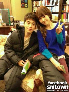 ภาพ Jessica และลีดองวุค (Lee Dong Wook) จากกองถ่ายละคร!