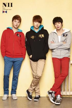 ภาพ JYJ สำหรับแบรนด์ NII คอลเลคชั่นฤดูใบไม้ผลิและฤดูร้อนปี 2012!