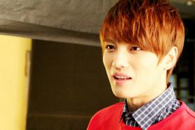 ภาพเบื้องหลังการถ่ายภาพโฆษณาแบรนด์ NII ของ JYJ!