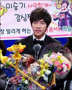 ลีซึงกิ (Lee Seung Gi) จะออกจากรายการ Strong Heart?