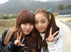 ฮยอนอา (HyunA) และคูฮาร่า (Goo Hara) ถ่ายภาพด้วยกัน?