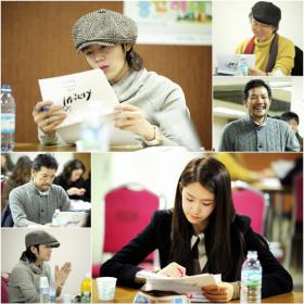 ภาพการซ้อมอ่านบทละครเรื่องใหม่ Love Rain!