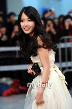 ข่าวลือว่า IU ทำงานเหน็ดเหนื่อยเกินไป?
