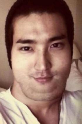 ซีวอน (Si Won) ทักทายแฟนๆ ด้วยภาพตัดต่อของเขา