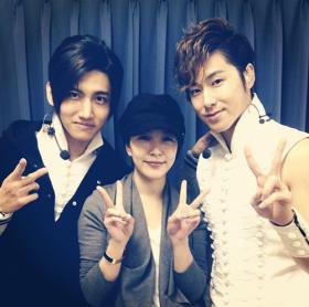 BoA ถ่ายภาพกับดงบังชินกิ (TVXQ) 