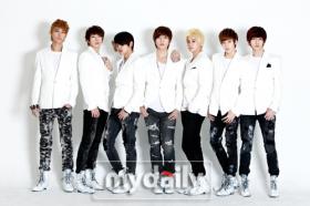 Jay Park ช่วยแต่งเพลงให้กับวง U-Kiss!