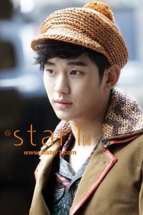 คิมซูฮยอน (Kim Soo Hyun) กล่าวชมทักษะการแสดงของ Suzy 