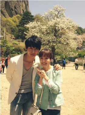 ปาร์คยูชอน (Park Yoochun) ถ่ายภาพกับฮันจิมิน (Han Ji Min)!