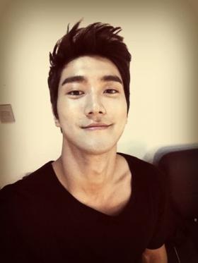 ชอยซีวอน (Choi Si Won) บอกใบ้ถึงผลงานใหม่ของวง Super Junior!