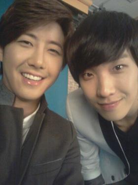 ควางฮี (Kwang Hee) และลีจุน (Lee Joon) ร่วมในรายการ Go Show 