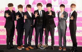 วง Super Junior ถ่อมตนว่าความนิยมยังห่างไกลวงดงบังชินกิ (TVXQ)!