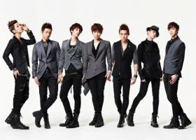 วง A-JAX เปิดการแสดงคอนเสิร์ตให้กับวงรุ่นพี่ Kara 