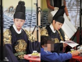 ยูชอน (Yoochun) แสดงความคิดเห็นเกี่ยวกับฉากลาในละคร Rooftop Prince!