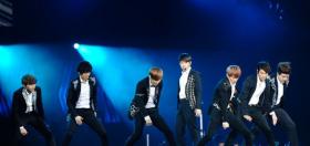 แฟนคลับ ELF ของวง Super Junior ฉลองครบรอบ 6 ปี!
