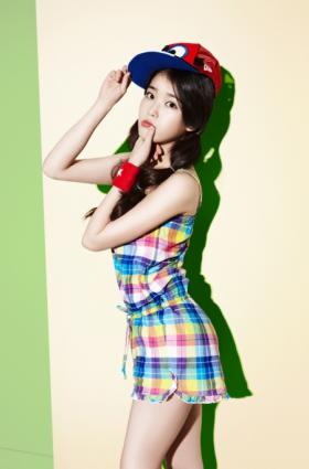 IU ถ่ายภาพชุดให้กับคอลเลคชั่นใหม่สำหรับฤดูร้อนแบรนด์ Le Coq Sportif