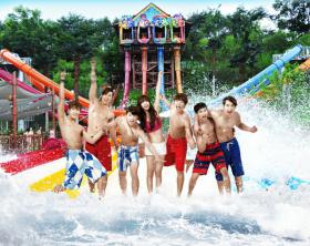 Suzy คือนางแบบถ่ายโฆษณาสวนน้ำ Caribbean Bay กับวง 2PM?