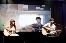 Juniel และจองยองฮวา (Jung Yong Hwa) แสดงด้วยกัน