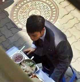 ภาพท็อป (T.O.P) ในชุดเครื่องแบบ?