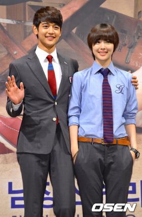 มินโฮ (Min Ho) และซอลลี่ (Sulli) เปิดเผยความรู้สึกการแสดงฉากจูบ!