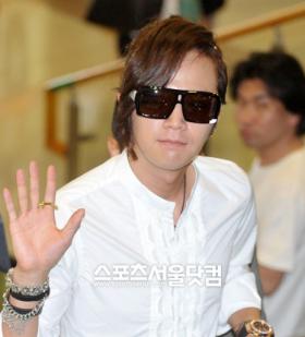 จางกึนซอค (Jang Geun Suk) ยังคงได้รับการสนับสนุนจากแฟนๆ ท่ามกลางเสียงวิจารณ์!