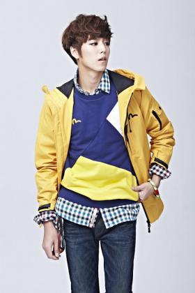 อีฮยอนอู (Lee Hyun Woo) เป็นพรีเซ็นเตอร์ใหม่แบรนด์ Evisu