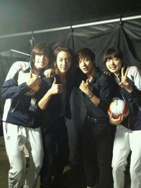 อีจองชิน (Lee Jung Shin) ทักทายแฟนๆ ด้วยภาพ