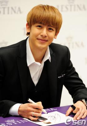 นิชคุณ (Nichkhun) ถูกปรับเงินจำนวน 4 ล้านวอน!