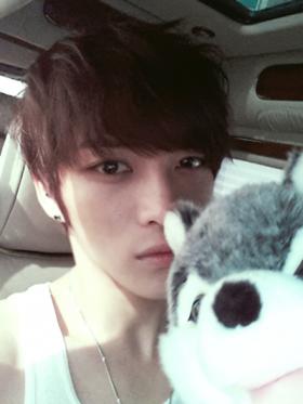 แจจุง (Jae Joong) ทักทายแฟนๆ ด้วยภาพถ่ายกับ Brownie