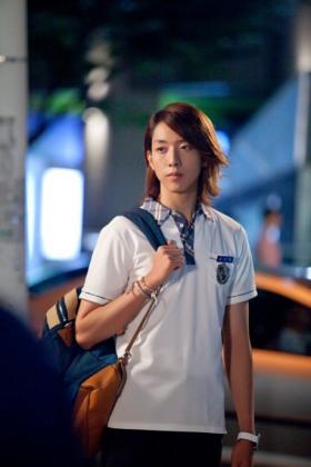 อีจองชิน (Lee Jung Shin) ได้รับคำชมสำหรับความสามารถด้านการแสดง