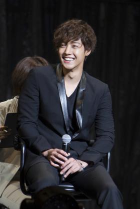 คิมฮยอนจุง (Kim Hyun Joong) ฉลองครบรอบ 1 ปีด้วยงานแฟนมีทติ้ง