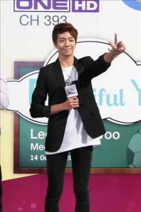 อีฮยอนอู (Lee Hyun Woo) จัดงานแฟนมีทติ้งที่มาเลเซียและสิงคโปร์