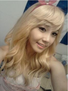 อึนจิ (Eun Ji) เปลี่ยนลุคสำหรับละครเพลง Legally Blonde 