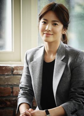 ซองเฮเคียว (Song Hye Gyo) ช่วยสร้างโรงเรียนที่ประเทศจีน
