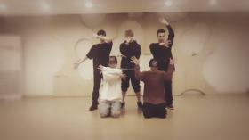 ภาพซ้อมของโยซบ (Yoseob) สำหรับผลงานเดี่ยว