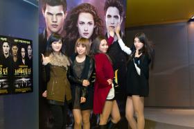 สมาชิกวง miss A ชมภาพยนตร์เรื่อง Breaking Dawn – Part 2 