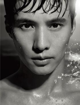 วอนบิน (Won Bin) เป็นนายแบบพรีเซ็นเตอร์ Biotherm Homme