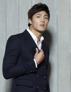 อีแจยูน (Lee Jae Yoon) จะร่วมแสดงในละครเรื่องใหม่ Queen of Ambition 