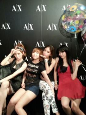 วง miss A ถ่ายภาพด้วยกันที่สิงคโปร์