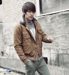 คิมวูบิน (Kim Woo Bin) ร่วมแสดงภาพยนตร์เรื่อง Friends