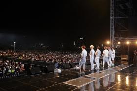 วง B2ST ทำให้แฟนๆ ประทับใจการแสดงสด I&#039;m Sorry!