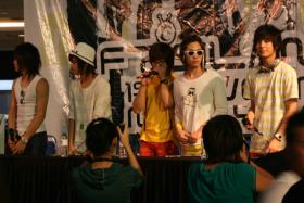 20080410News03_Front.jpg