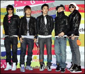 20080411News10Front.jpg