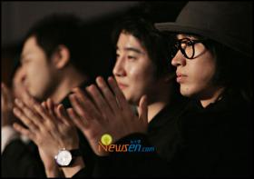 20080521News04_Front.jpg