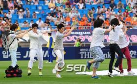 20080616News01_Front.jpg
