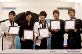 20080911News11_Front.jpg