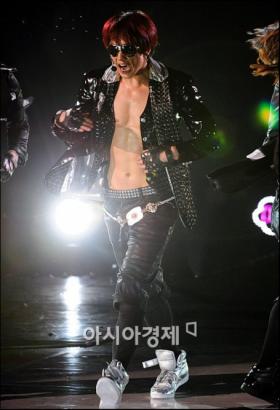 20081120News04_Front.jpg