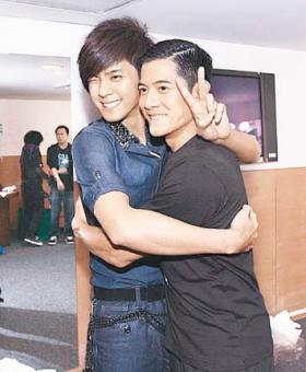 20081218News07_Front.jpg