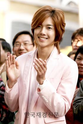 20090122News04_Front.jpg